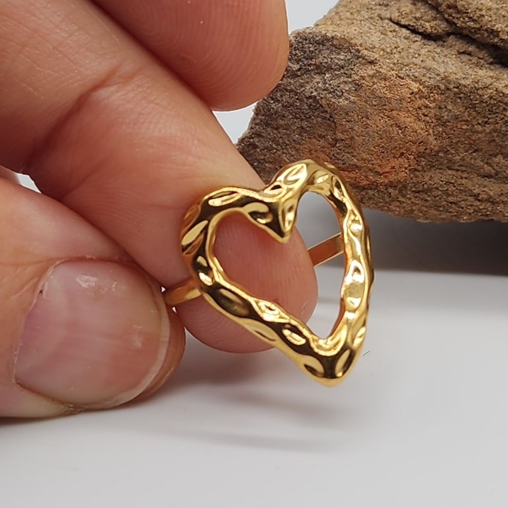 FP Jewelry 14K Gold Plated Hammered Heart Ring ONE SIZE Adjustable
